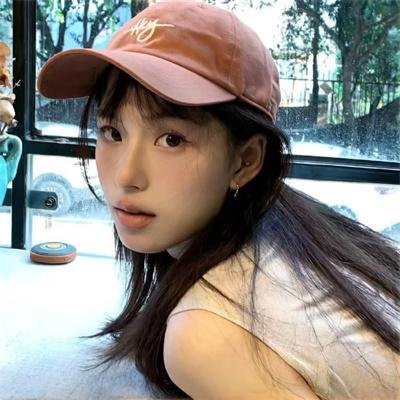 闭上眼睛活着很容易